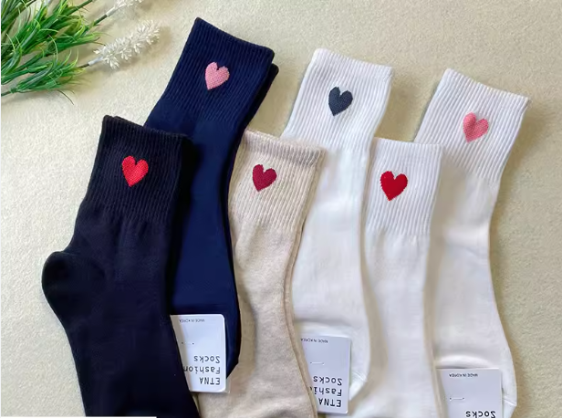 ETNA-爱心袜
