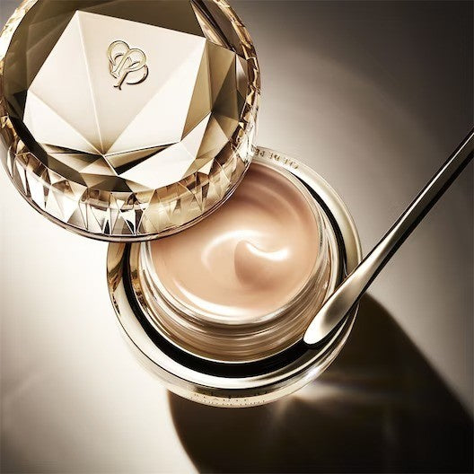 Cle de Peau Beaute The Foundation #OCHER 00