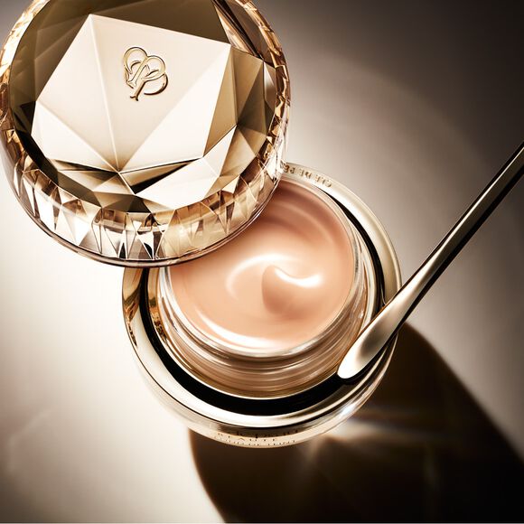 Clé de Peau Beauté The Foundation 2024 #OC10