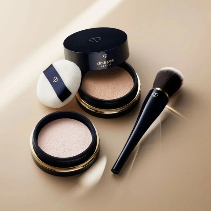 Clé de Peau Beauté Translucent Loose Powder Puff