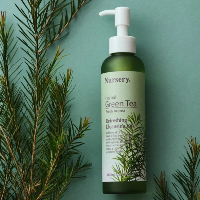 Nursery Refreshing Cleansing Oil Herbal Green Tea 180ml