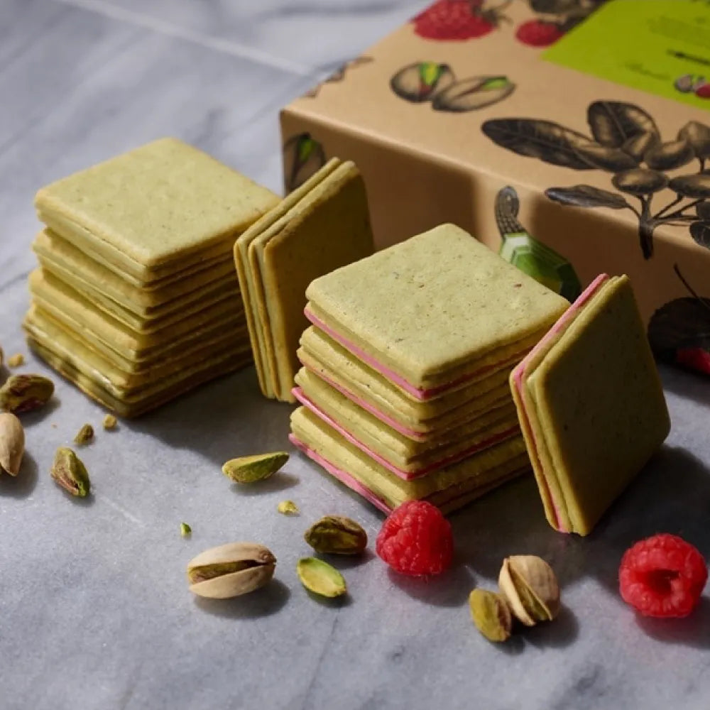 Pista & Tokyo Sandwich Cookies Pistachios & Cranberries 10pcs