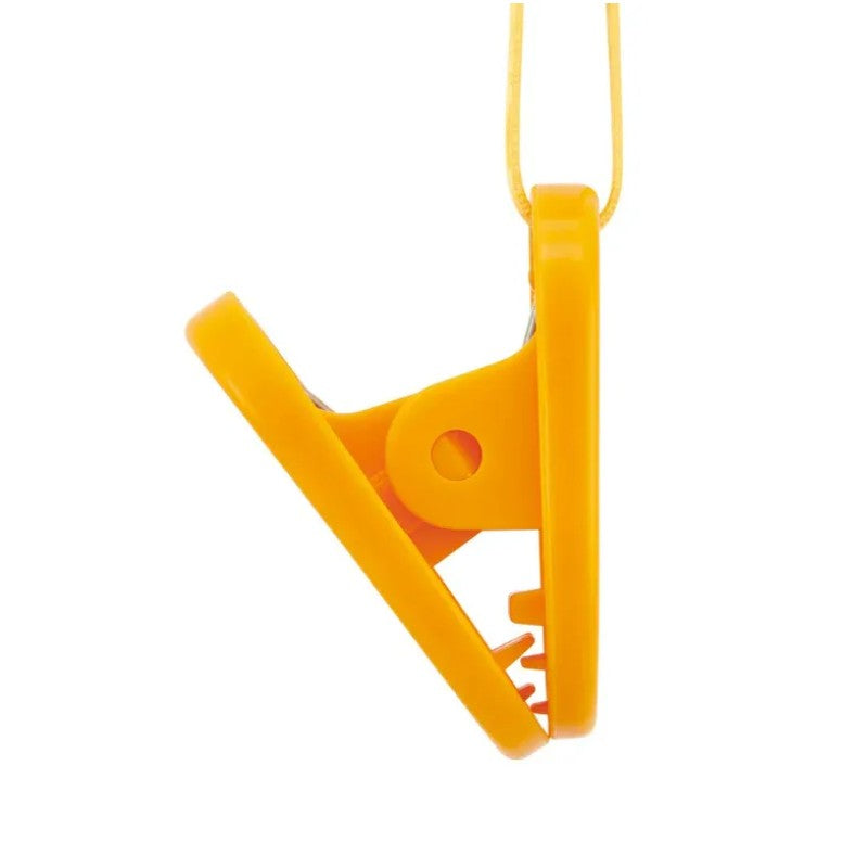 Skater 2-Way Baby Blanket Clip Holder Winnie The Pooh