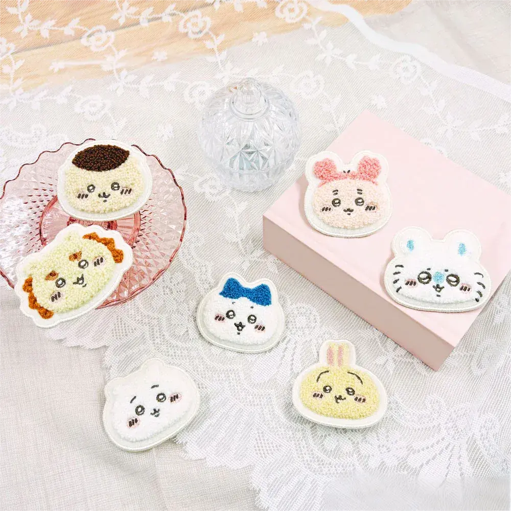 Chiikawa Sagara Badge Momonga