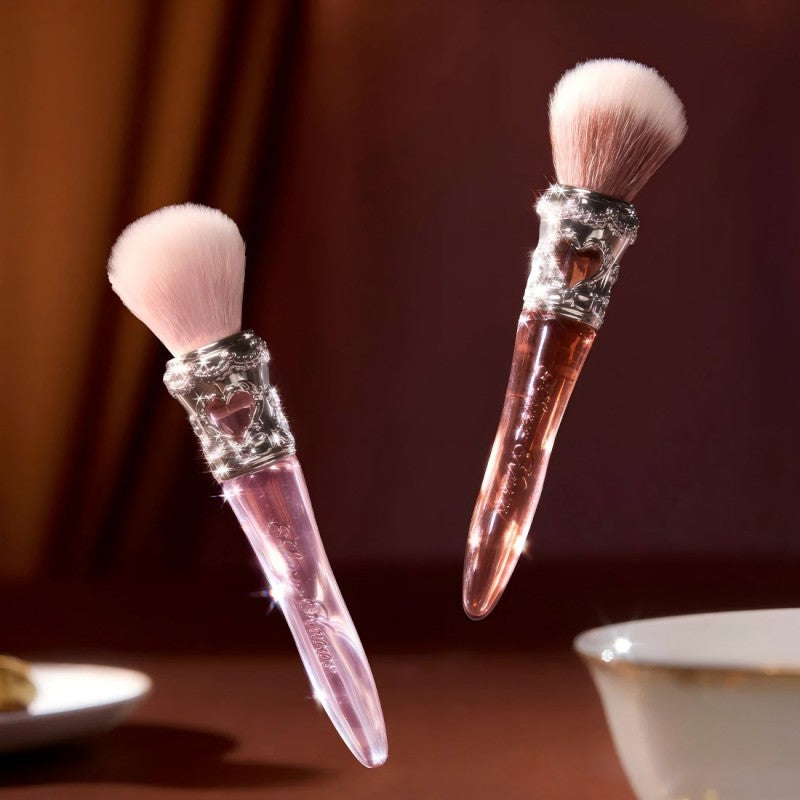 Flower Knows The Sweetie Bear Rounded Blush Brush Chocolate 1pcs