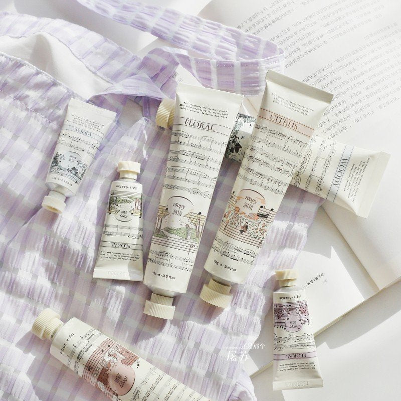 Roopy Joyful Realm Fragrance Hand Cream Woody 75g