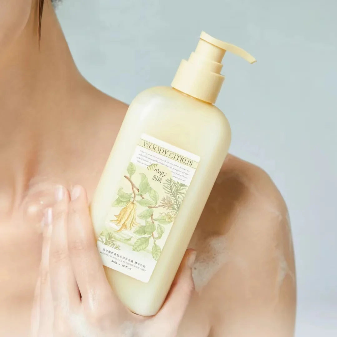 Roopy Fragrance Moisturizing Shower Gel Bergamot And Pine Scented 360g