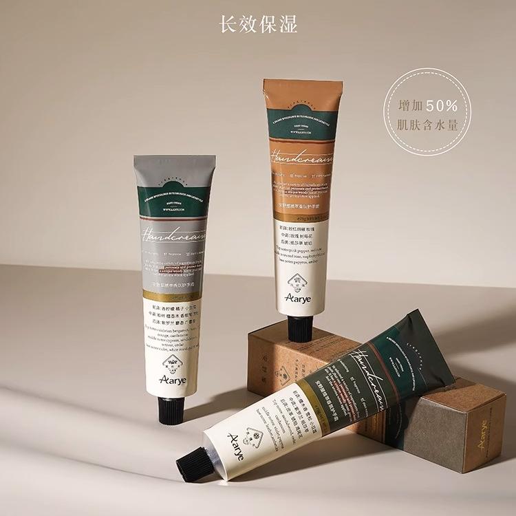 Aarye Perfumed Hand Cream White Moss & Cedar 90g