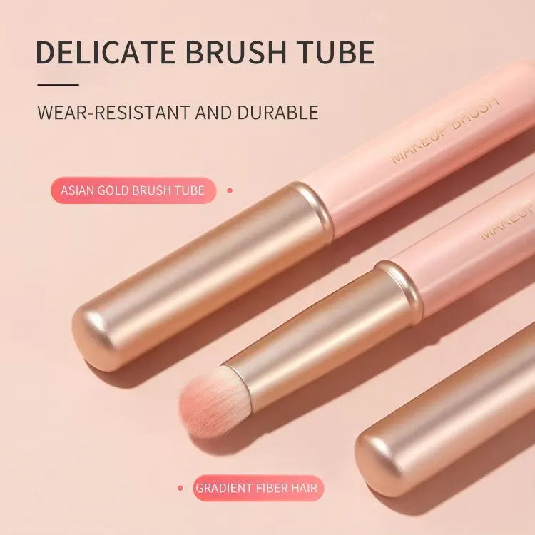 Gecomo Lip Brush With Cover 1pcs