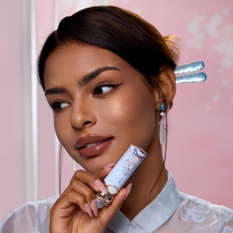 Flower Knows花知晓蝴蝶云肩固体唇釉#C02沉香