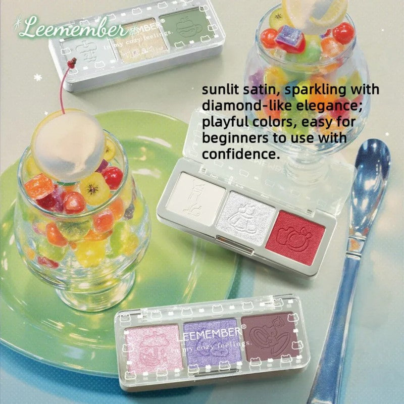 Leemember Petal Play Tri-color Eye Shadow #JM21 Red White