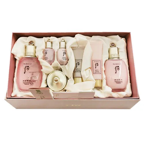 The History of Whoo Gongjinhyang Soo Special Set