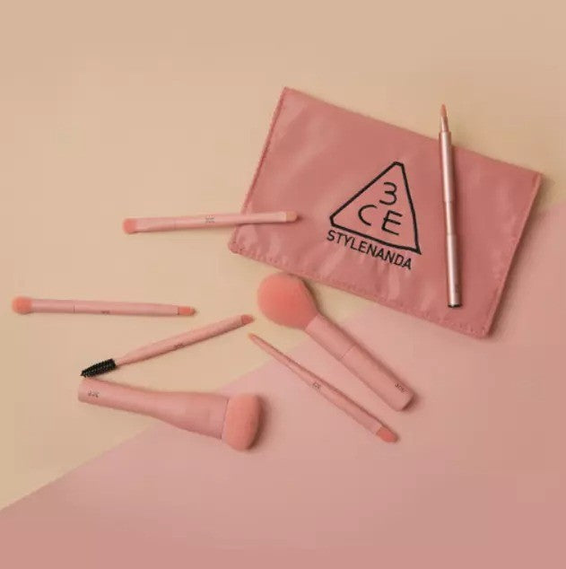 3CE Mini Makeup Brush Kit