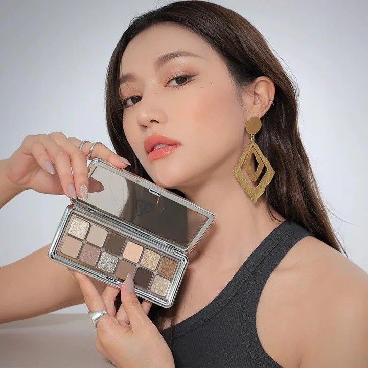 3CE New Take Eyeshadow Palette #Raw Neutrals