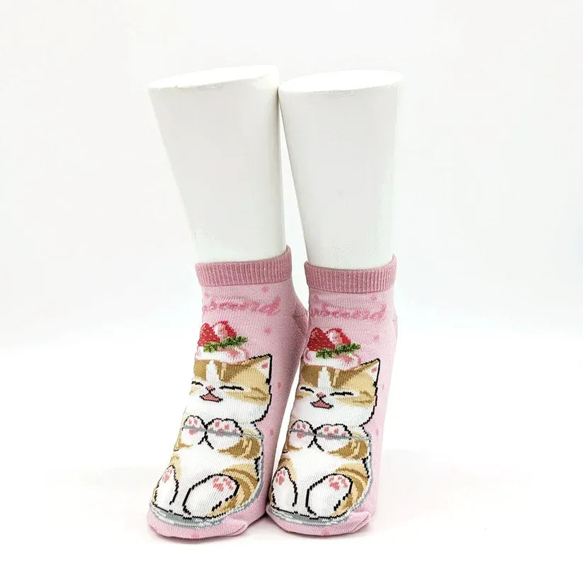 Mofusand Ankle Socks Cat Strawberry Parfait Pink