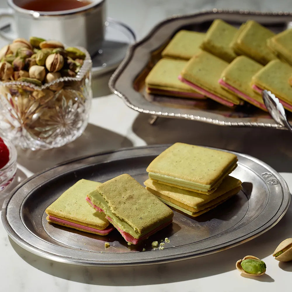 Pista & Tokyo Sandwich Cookies Pistachios & Cranberries 10pcs