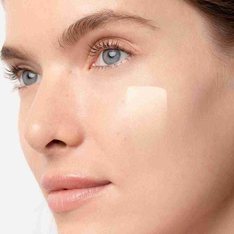 Chantecaille Just Skin Tinted Moisturizer SPF15 #Aura 35g