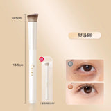 Oeiez Cloud Porcelain Triangle Makeup Brush #333