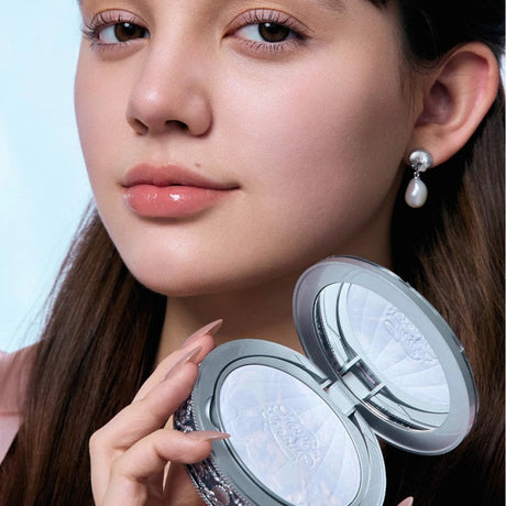 Flower Knows花知晓贝壳珍珠系列蜜粉饼#01云朵蓝