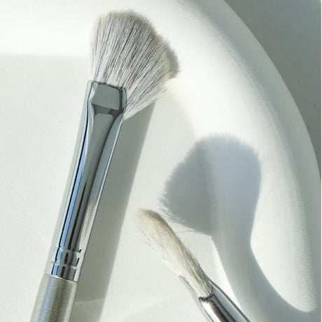 Guoxiaoniu Snow Fox Fur Nose Contour Brush 365