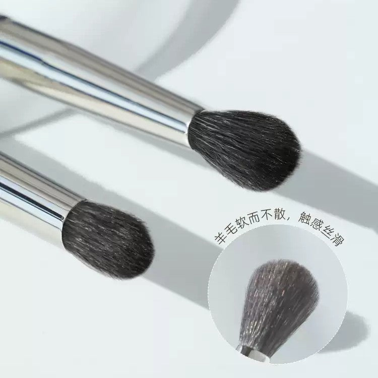 Guoxiaoniu Tapered Detail Brush #395