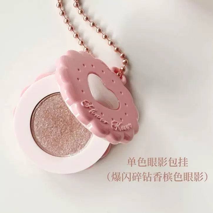 Flower Knows Sweet Bear Single Eyeshadow Champagne