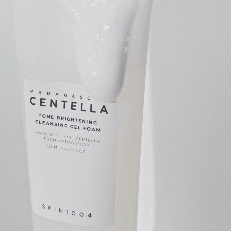 Skin1004 Madagascar Centella Tone Brightening Cleansing Gel Foam 125ml